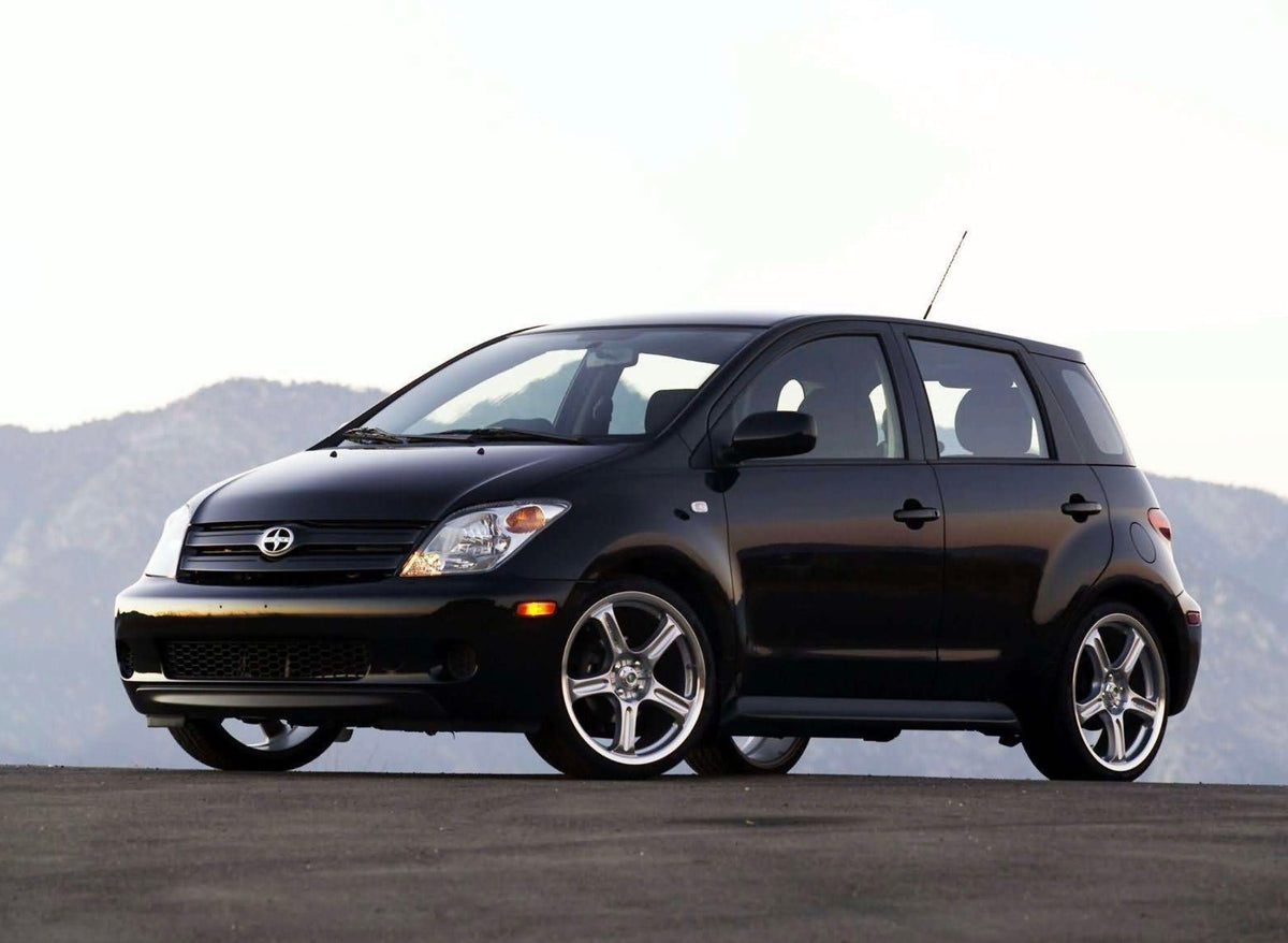 Scion xA Manual (2004-2006)